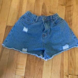 Girls ripped jean shorts